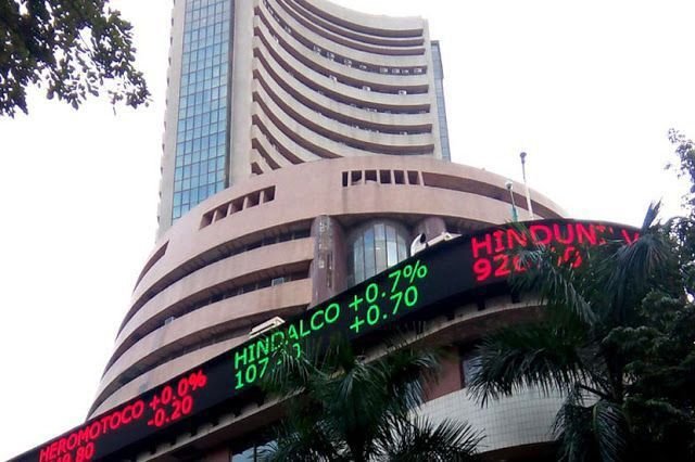 Share Market : घरेलू बाजारों में 2026 के पहले कारोबारी सत्र में तेजी
